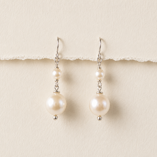 Aurora Classic Pearl Danglers