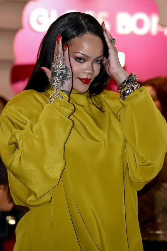 Rihanna wearing Indian jewellery in Mumbai