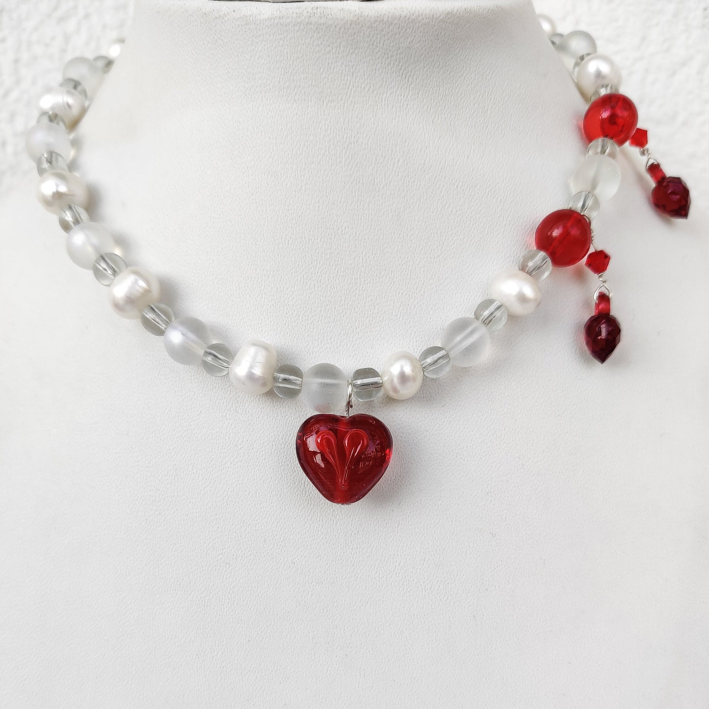 Red White Pearl Necklace