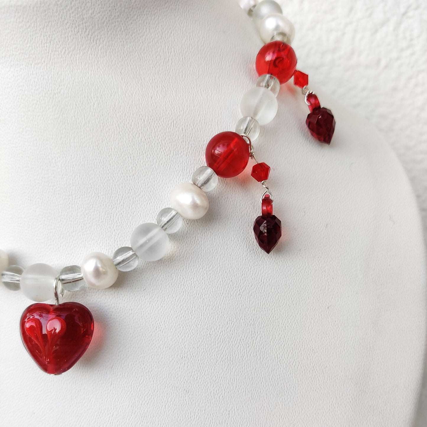 Red White Pearl Necklace